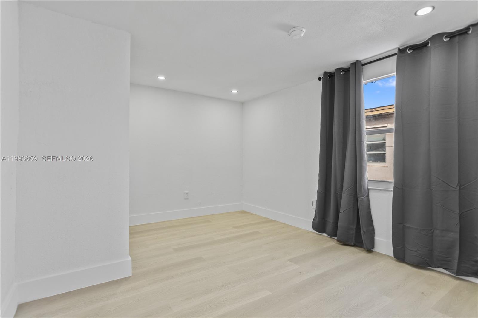 HIALEAH 7TH ADDN - Residential