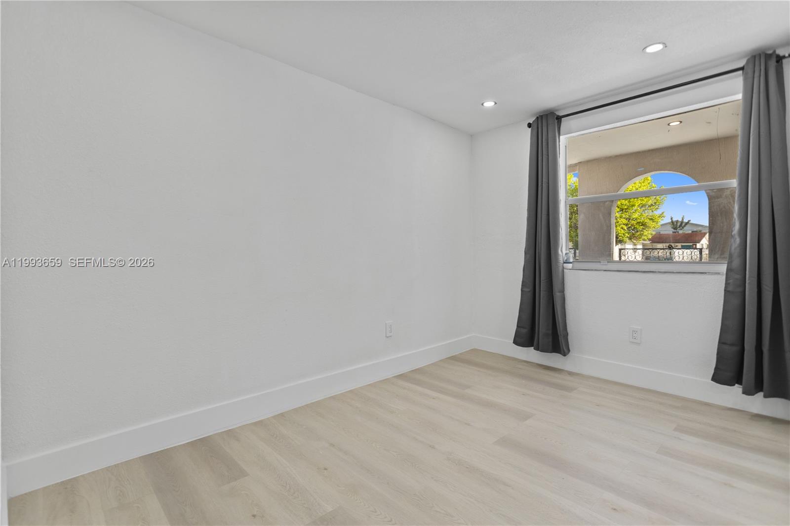 HIALEAH 7TH ADDN - Residential