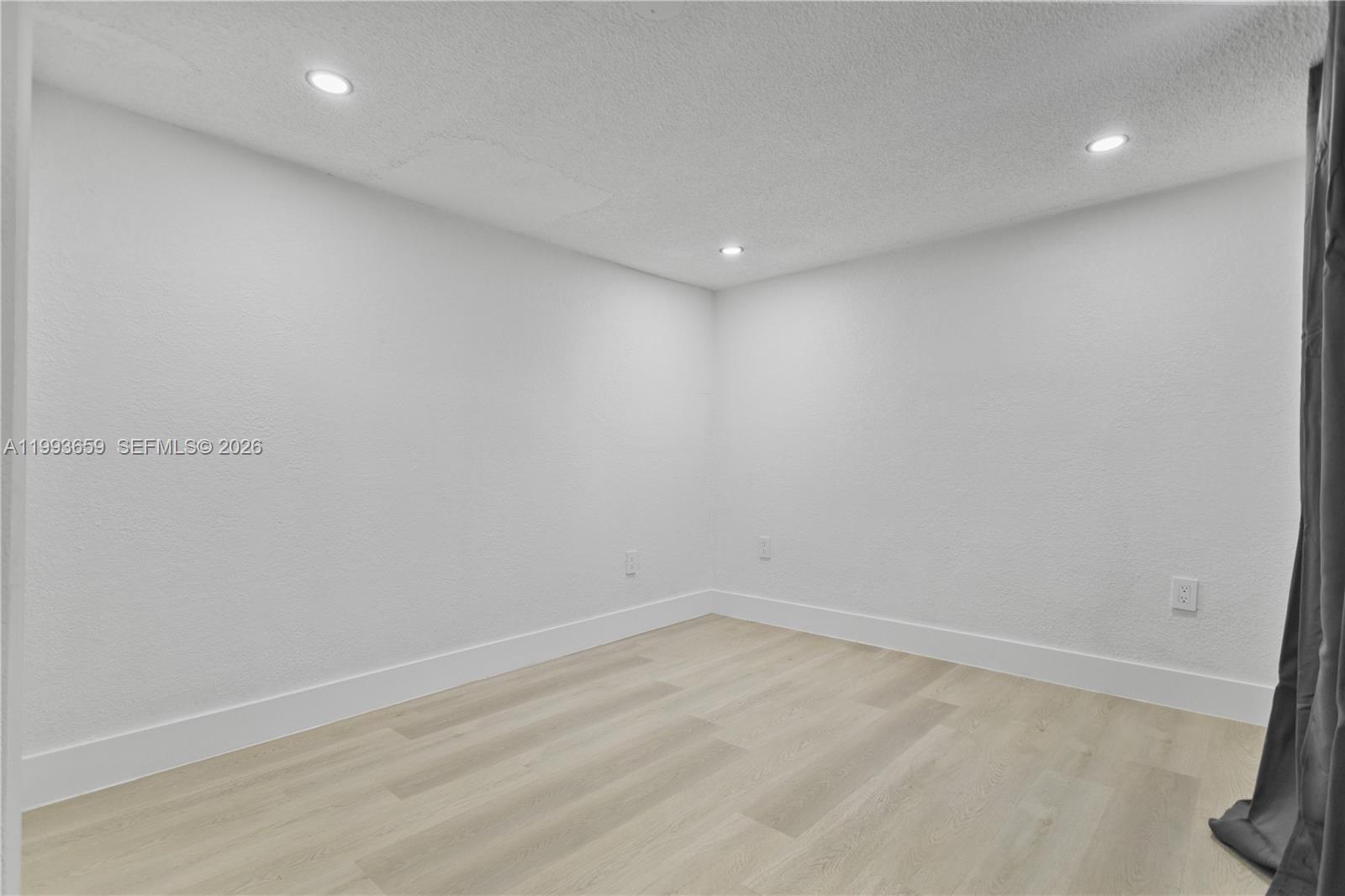 HIALEAH 7TH ADDN - Residential