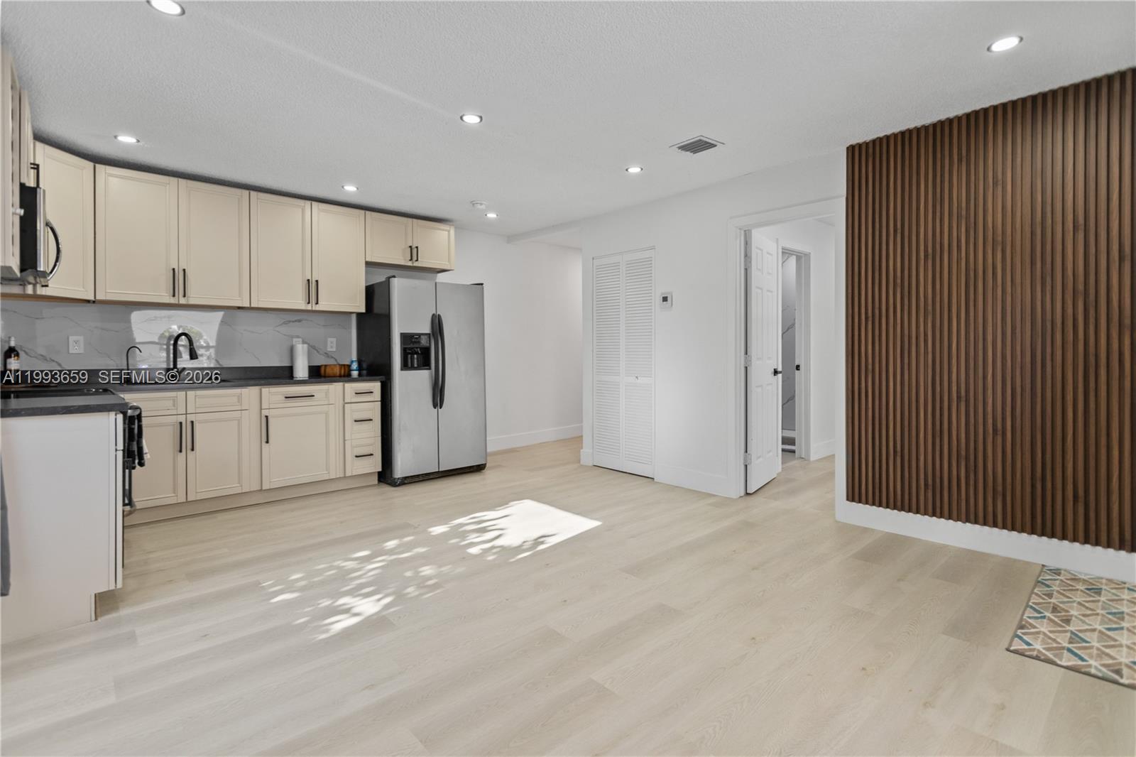 HIALEAH 7TH ADDN - Residential