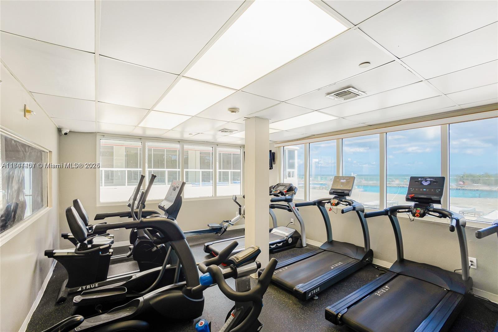 THE AVENTURA BEACH CLUB C - Residential