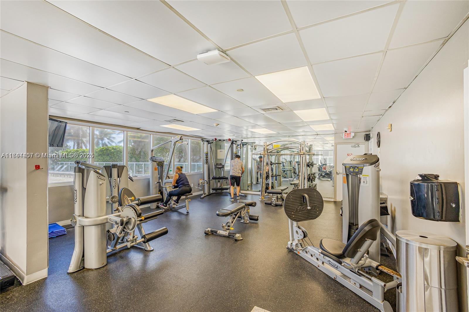 THE AVENTURA BEACH CLUB C - Residential