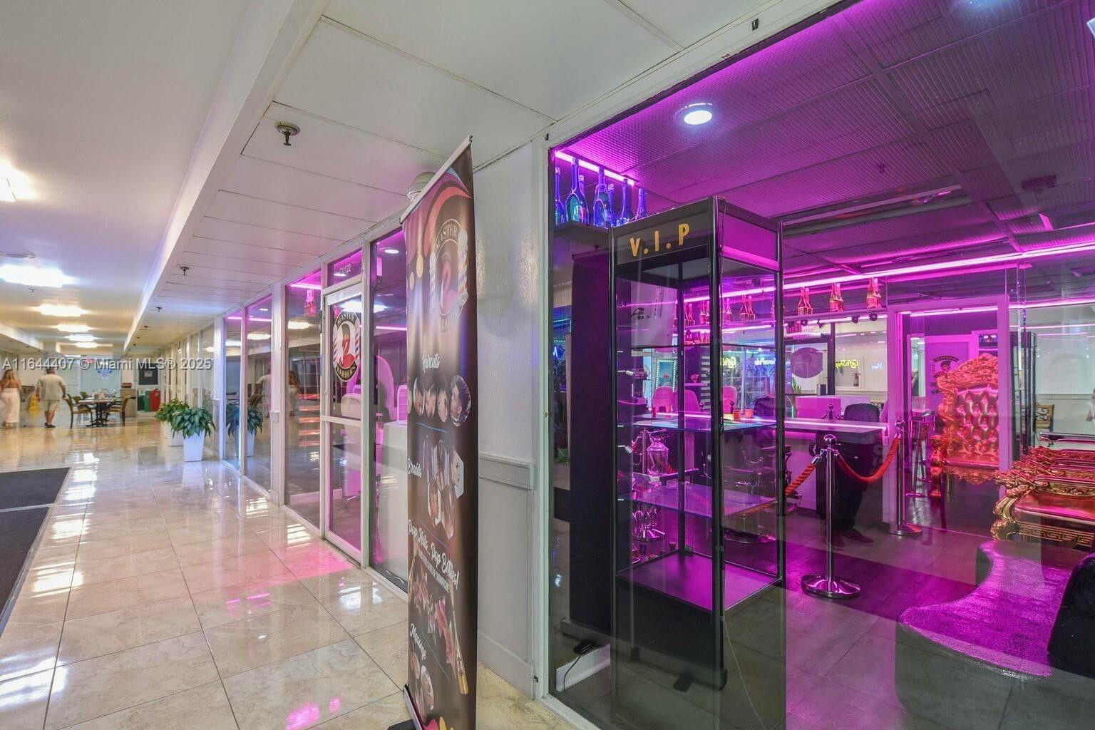 THE AVENTURA BEACH CLUB C - Residential