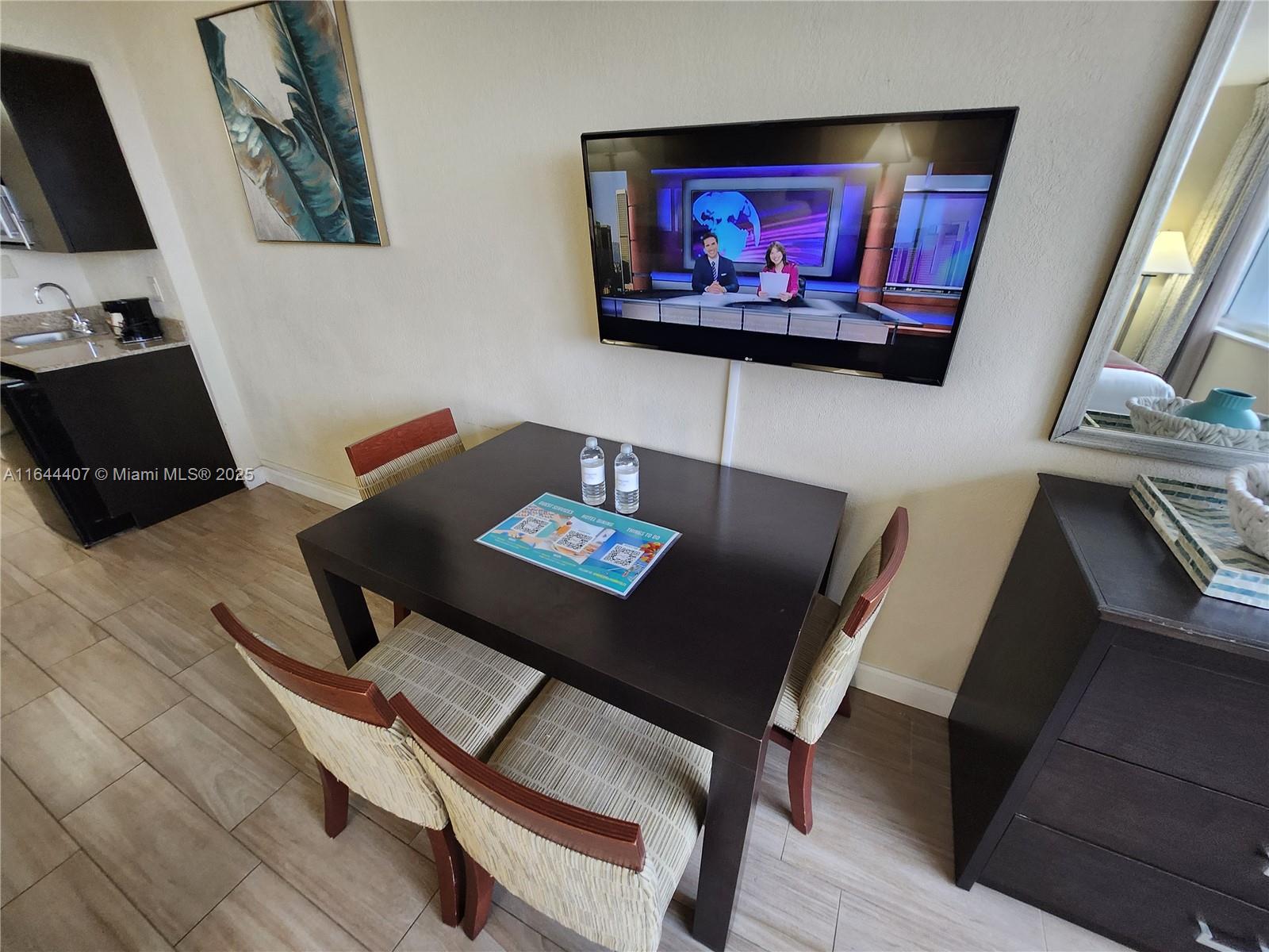 19201 Collins Ave 1041