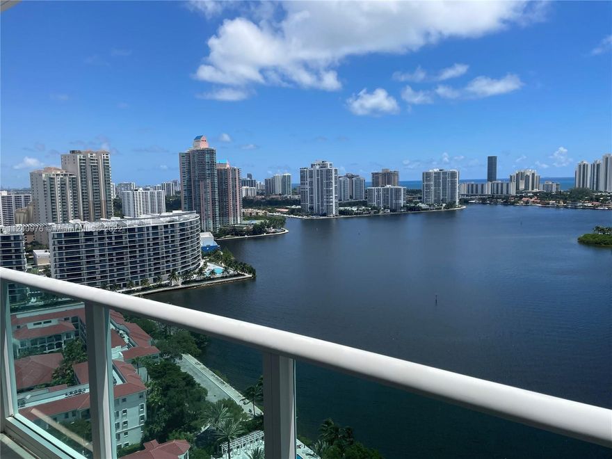 Endless water views from the 24th floor at the newly renovated Peninsula II building, Luxury at it's finest! Large 3 bedroom 3 full bathrooms and a convenient half bathroom for guests, over 3,000 sq feet of bliss. Two balconies with gorgeous views of the intracoastal and city. Extra den and foyer with formal dining and eat in kitchen, it doesn't get any better than this! Fully furnished and equipped for all your needs. Separate laundry room with full size washer and dryer. Peninsula II is a full service building with 24 hr security, concierge and valet. State of the art amenities including spa, sauna, fitness center, Tennis courts, BBQ and 2 pools for your enjoyment. Call today for your private viewing and rent it! Available October 7, 2022