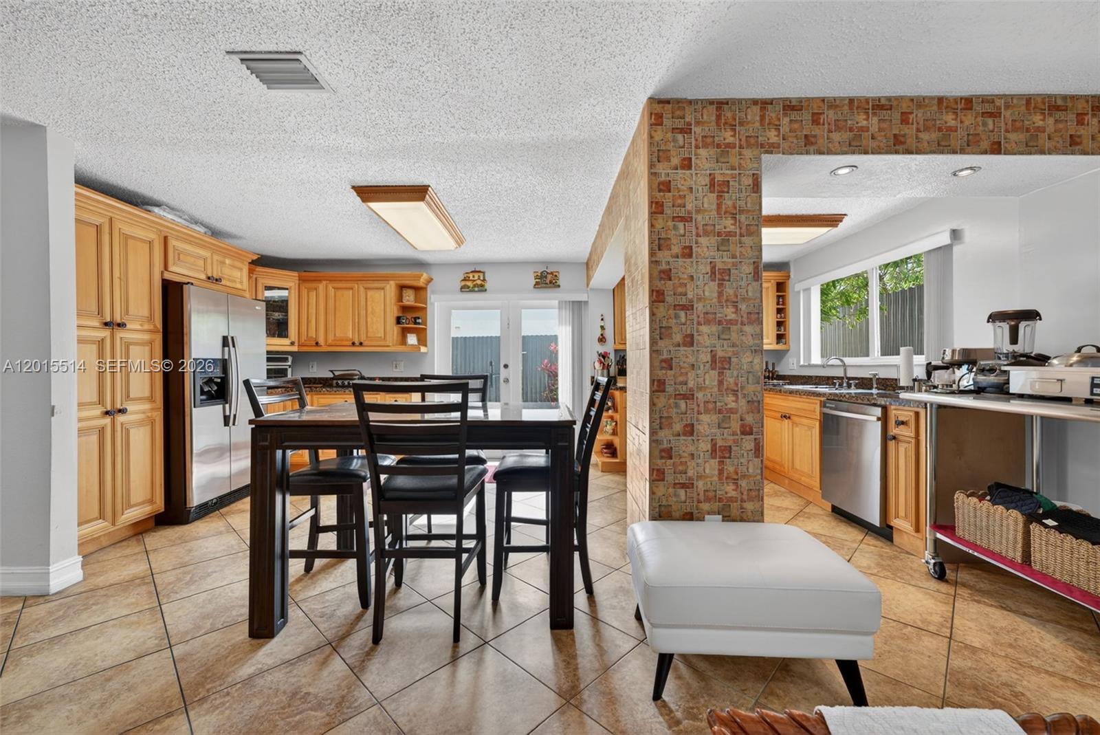 SHORES CALUSA - Residential