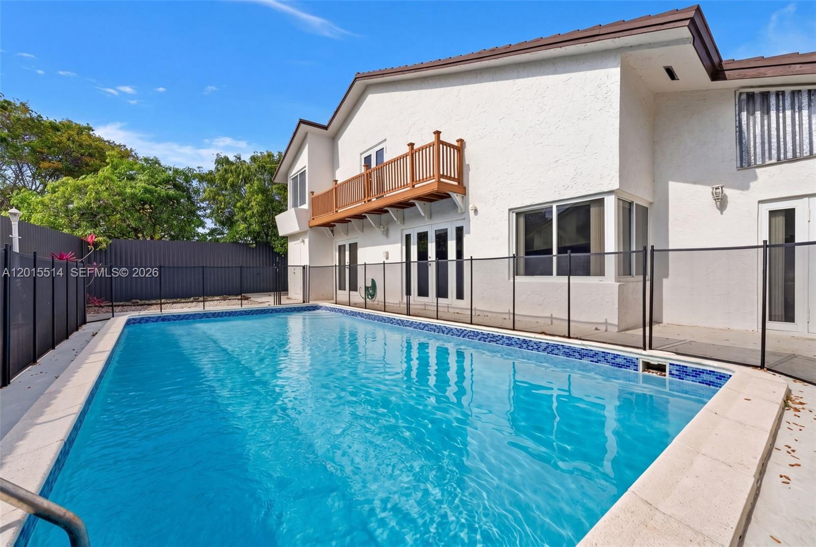 SHORES CALUSA - Residential