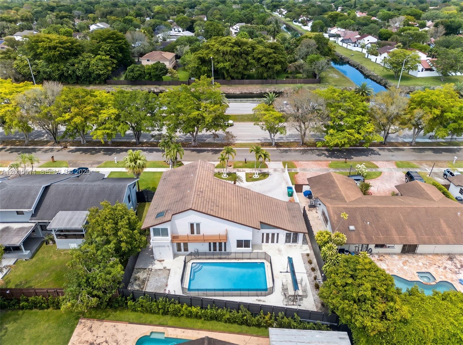 SHORES CALUSA - Residential