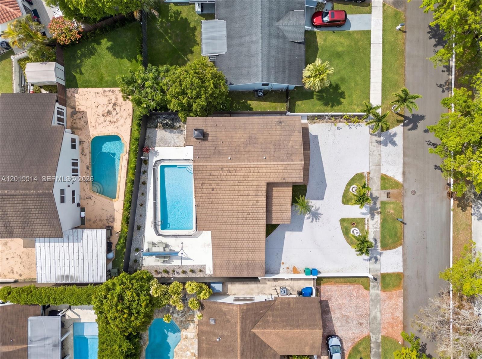SHORES CALUSA - Residential