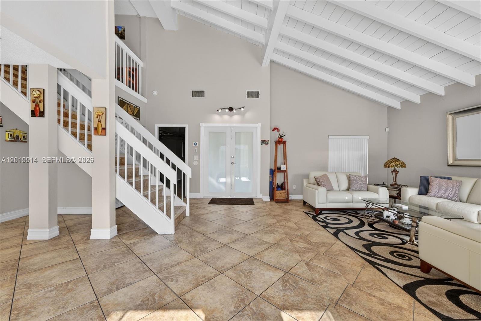 SHORES CALUSA - Residential