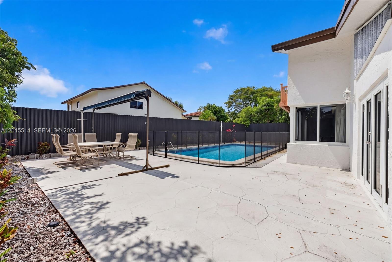 SHORES CALUSA - Residential
