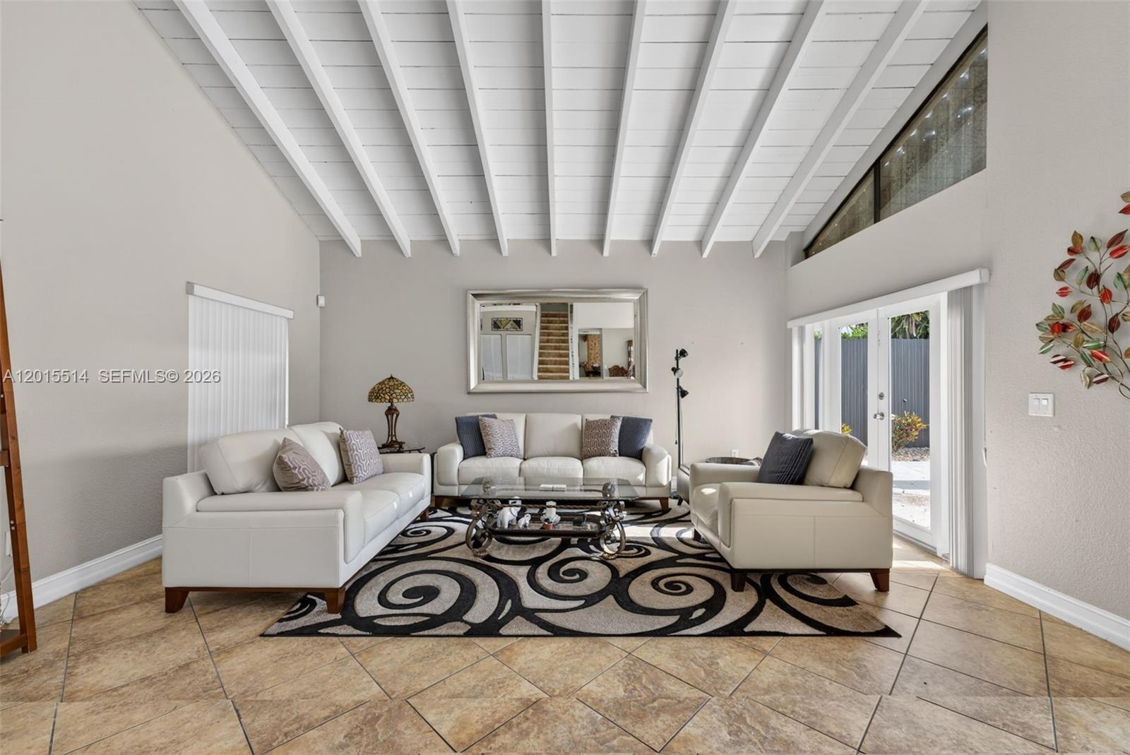 SHORES CALUSA - Residential