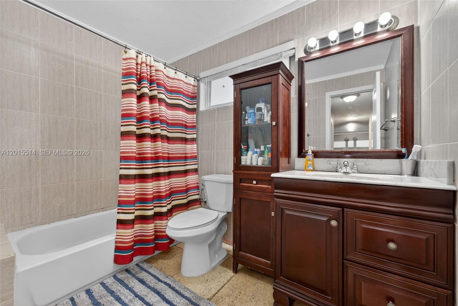 SHORES CALUSA - Residential