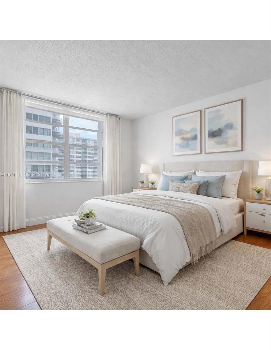 COMMODORE PLAZA CONDO - Residential