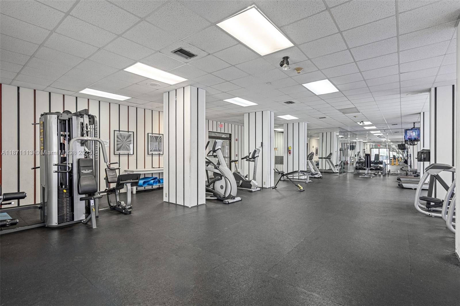 COMMODORE PLAZA CONDO - Residential