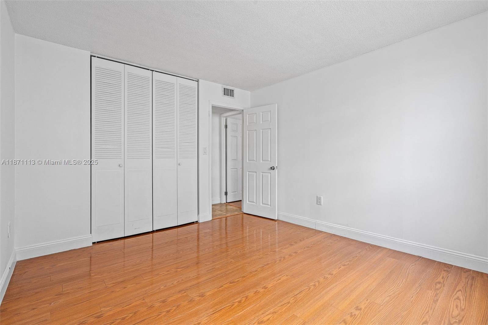 COMMODORE PLAZA CONDO - Residential