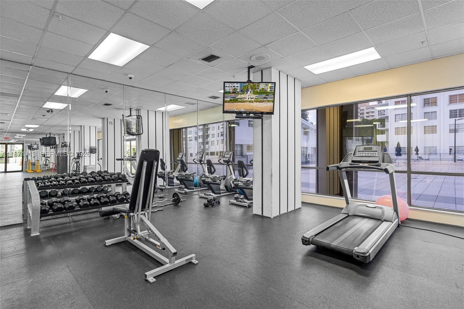 COMMODORE PLAZA CONDO - Residential