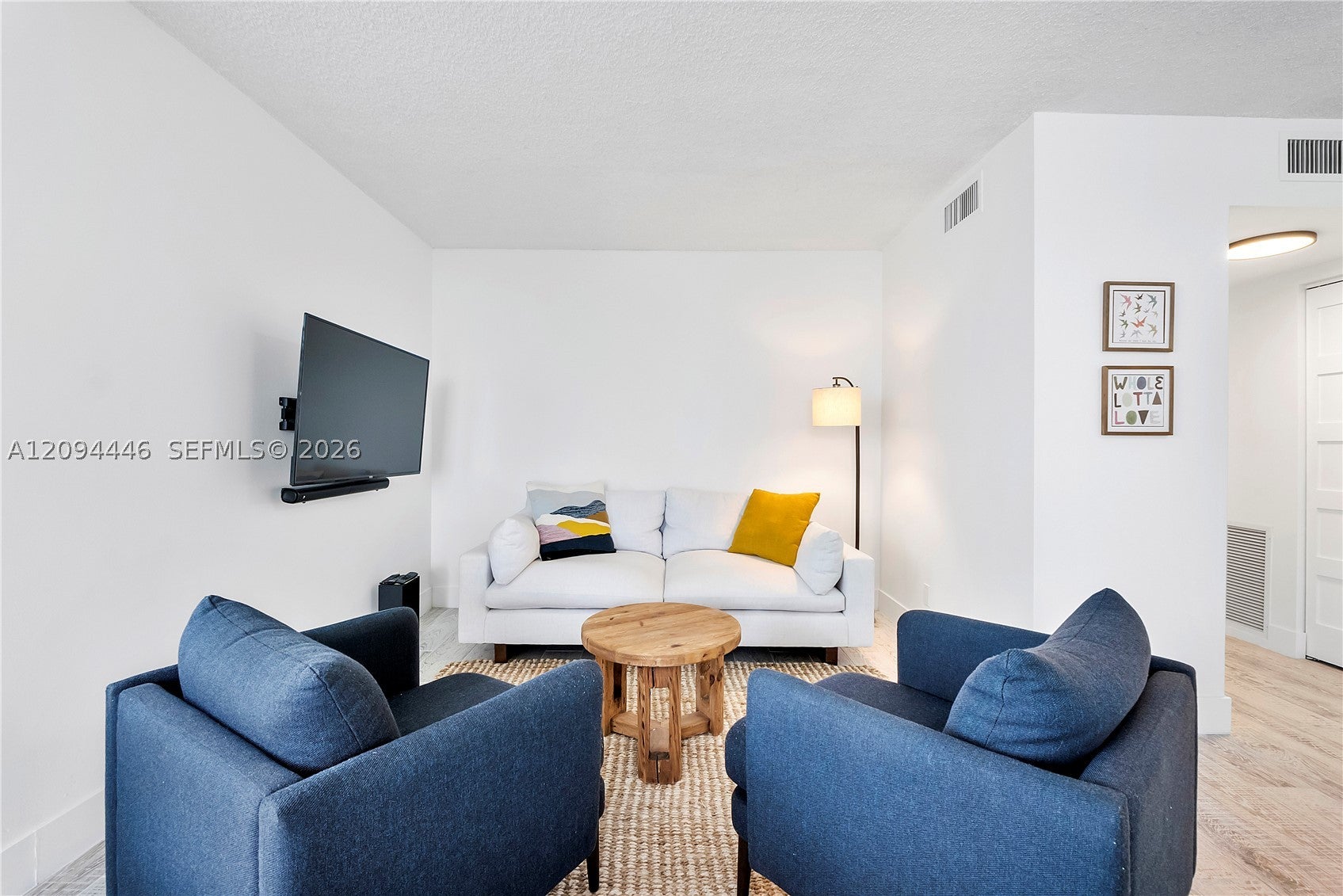 2639 N Riverside Dr 806