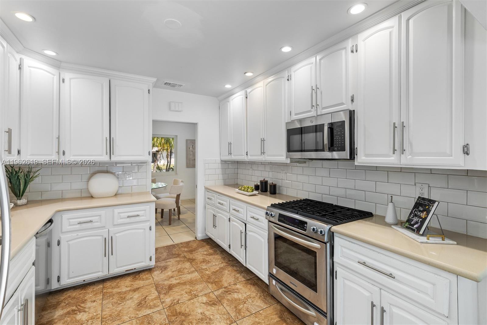 CAPRI ESTATES - Residential