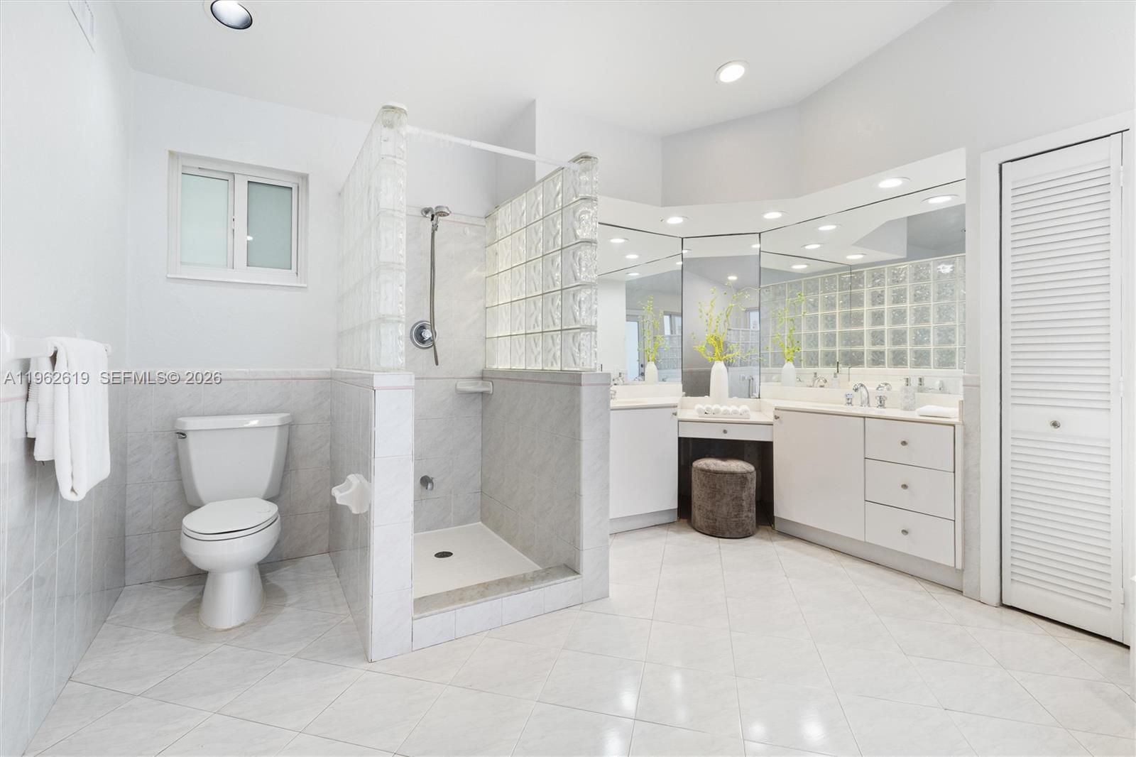 CAPRI ESTATES - Residential