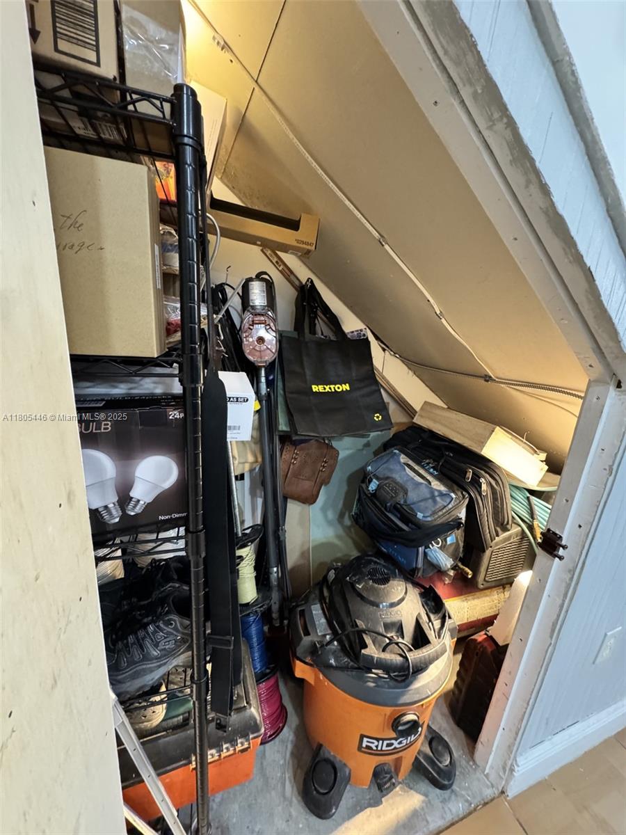 BONITA GOLF VIEW TOWNVILL - Residential