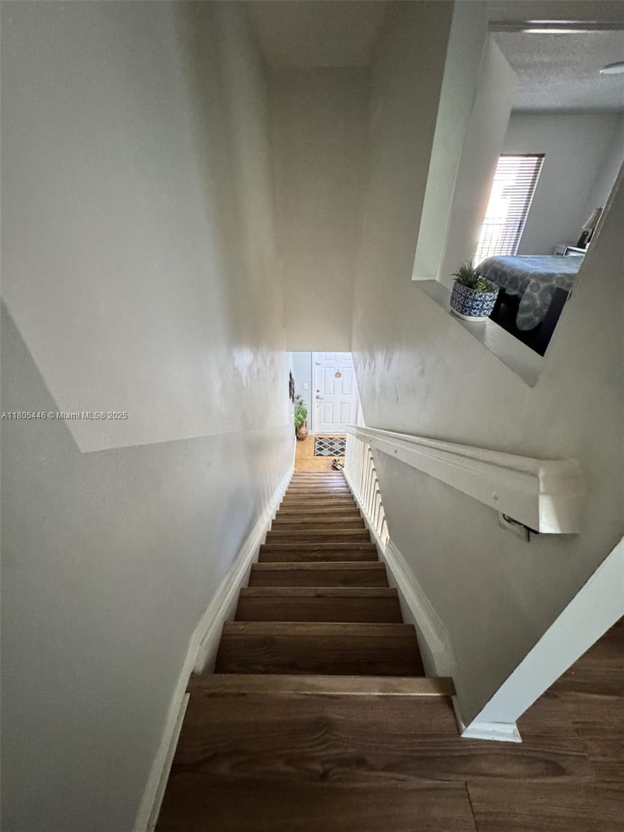 BONITA GOLF VIEW TOWNVILL - Residential