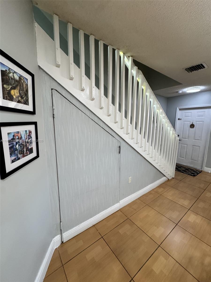 BONITA GOLF VIEW TOWNVILL - Residential