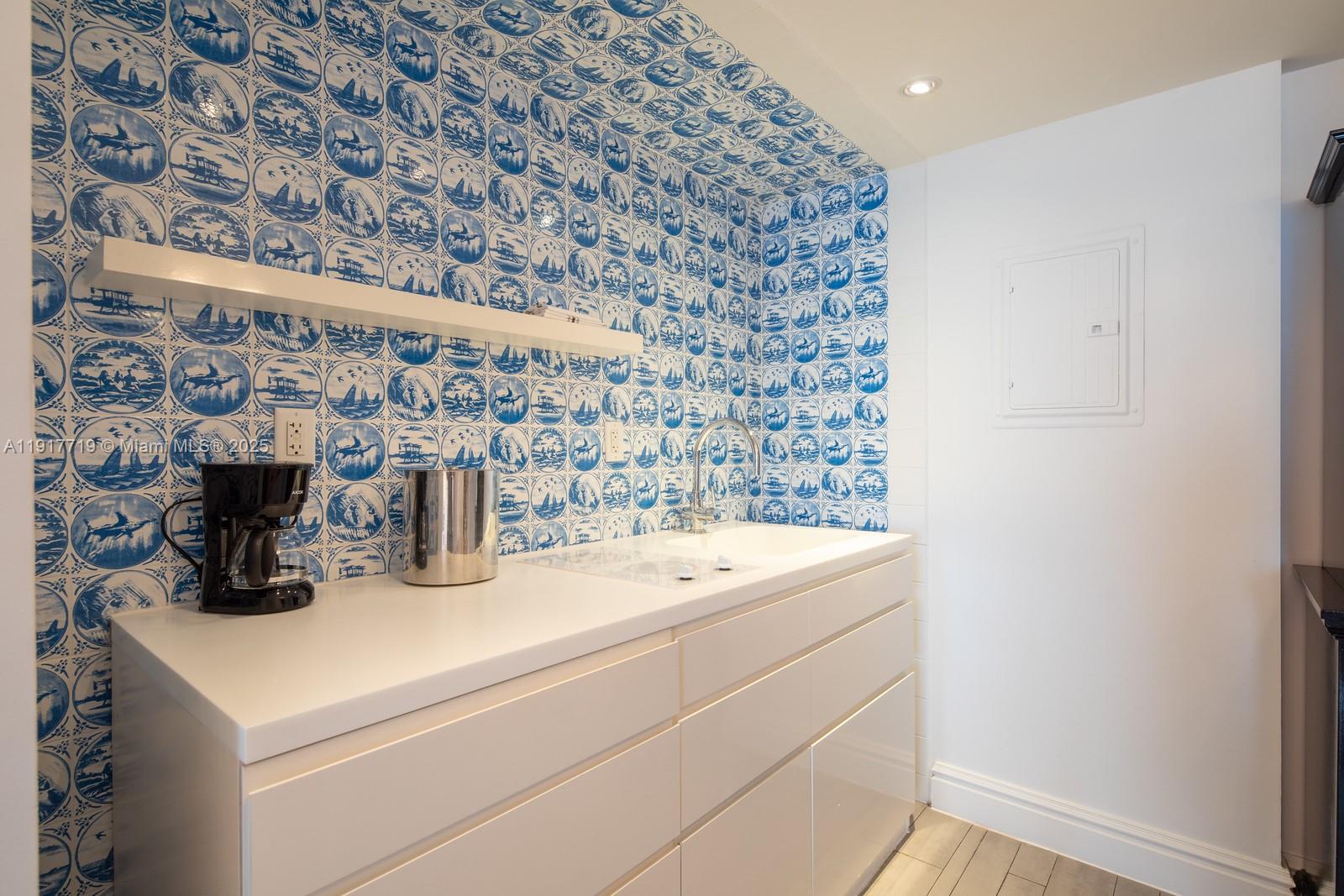 Mondrian - Residential