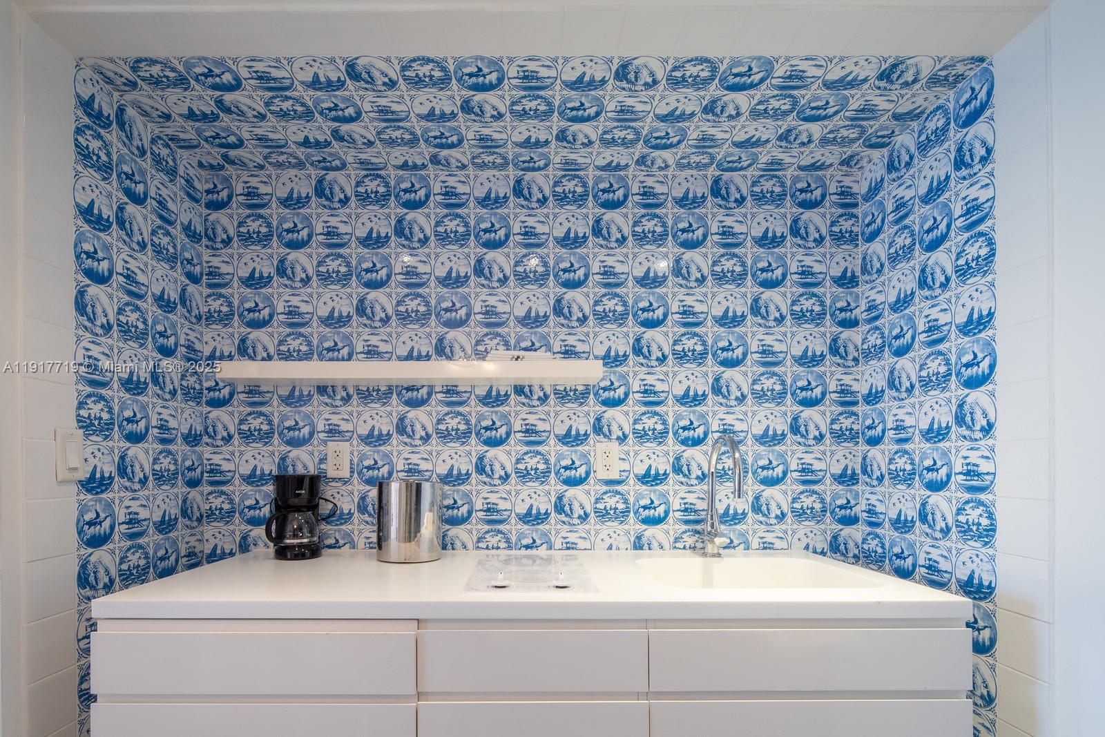 Mondrian - Residential