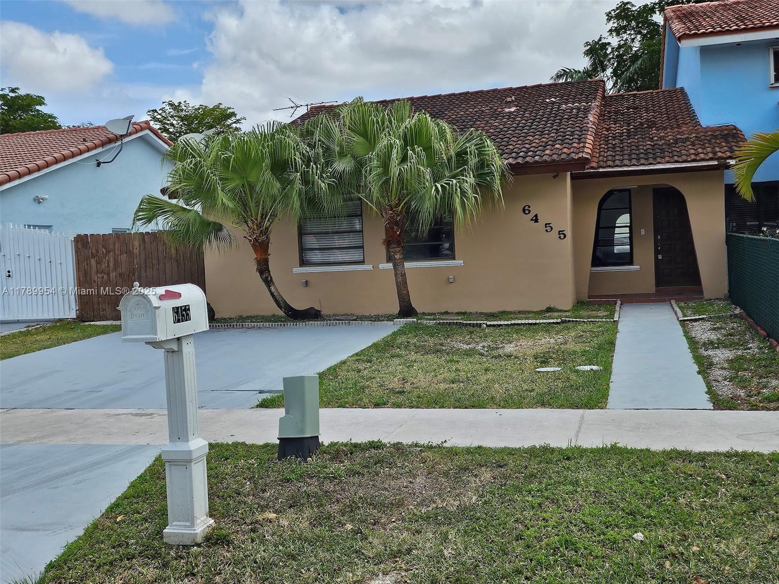 Rental Property at 6455 Sw 135th Ave, Miami, Broward County, Florida - Bedrooms: 3 
Bathrooms: 2  - $3,350 MO.