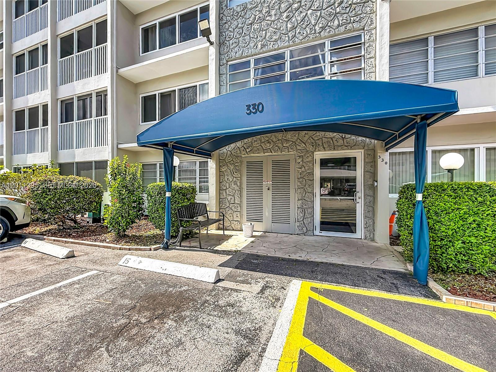 THIRD GULFSTREAM GARDEN - Residential