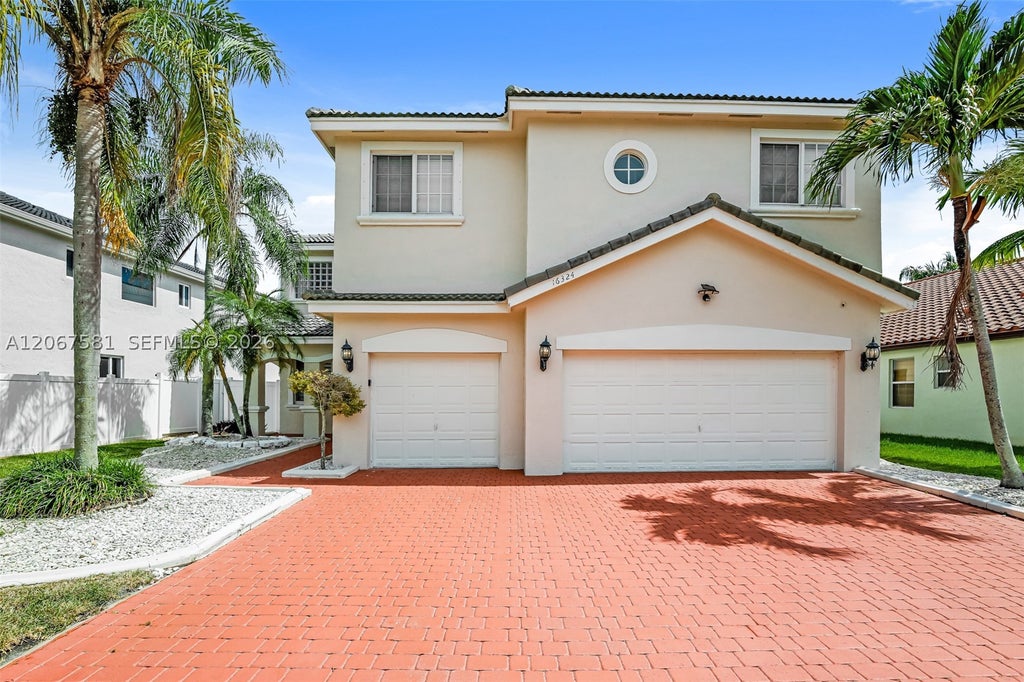 Photo of 16324 SW 15th St, Pembroke Pines, FL 33027 (MLS # A12067581)