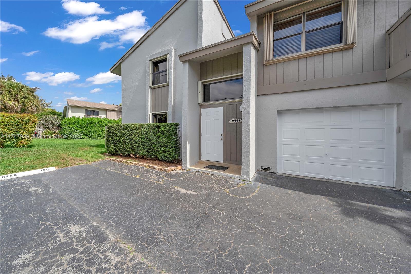 Property for Sale at 10661 Sw 113th Pl 94C, Miami, Broward County, Florida - Bedrooms: 2 
Bathrooms: 2  - $429,900