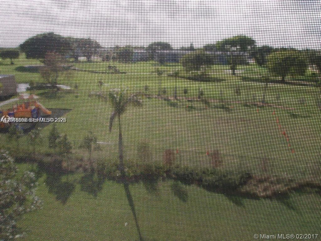 Photo of 950 Hillcrest Dr #503, Hollywood, FL 33021 (MLS # A12018882)