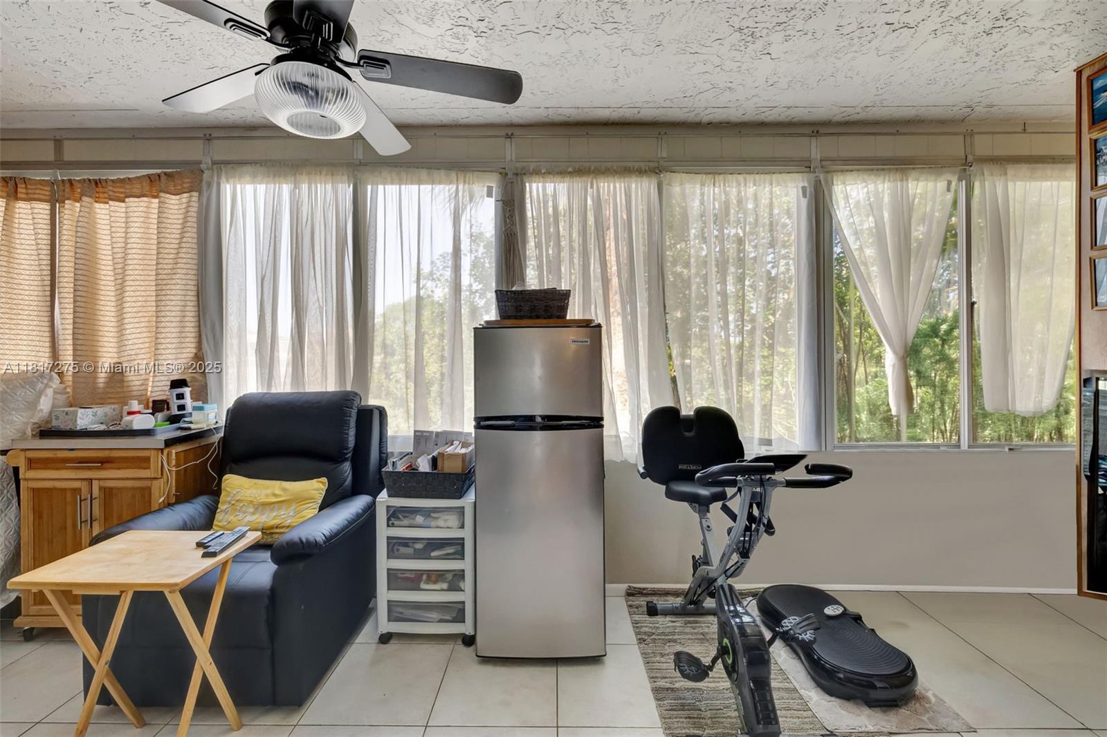 PALM LAKES CONDO - Residential