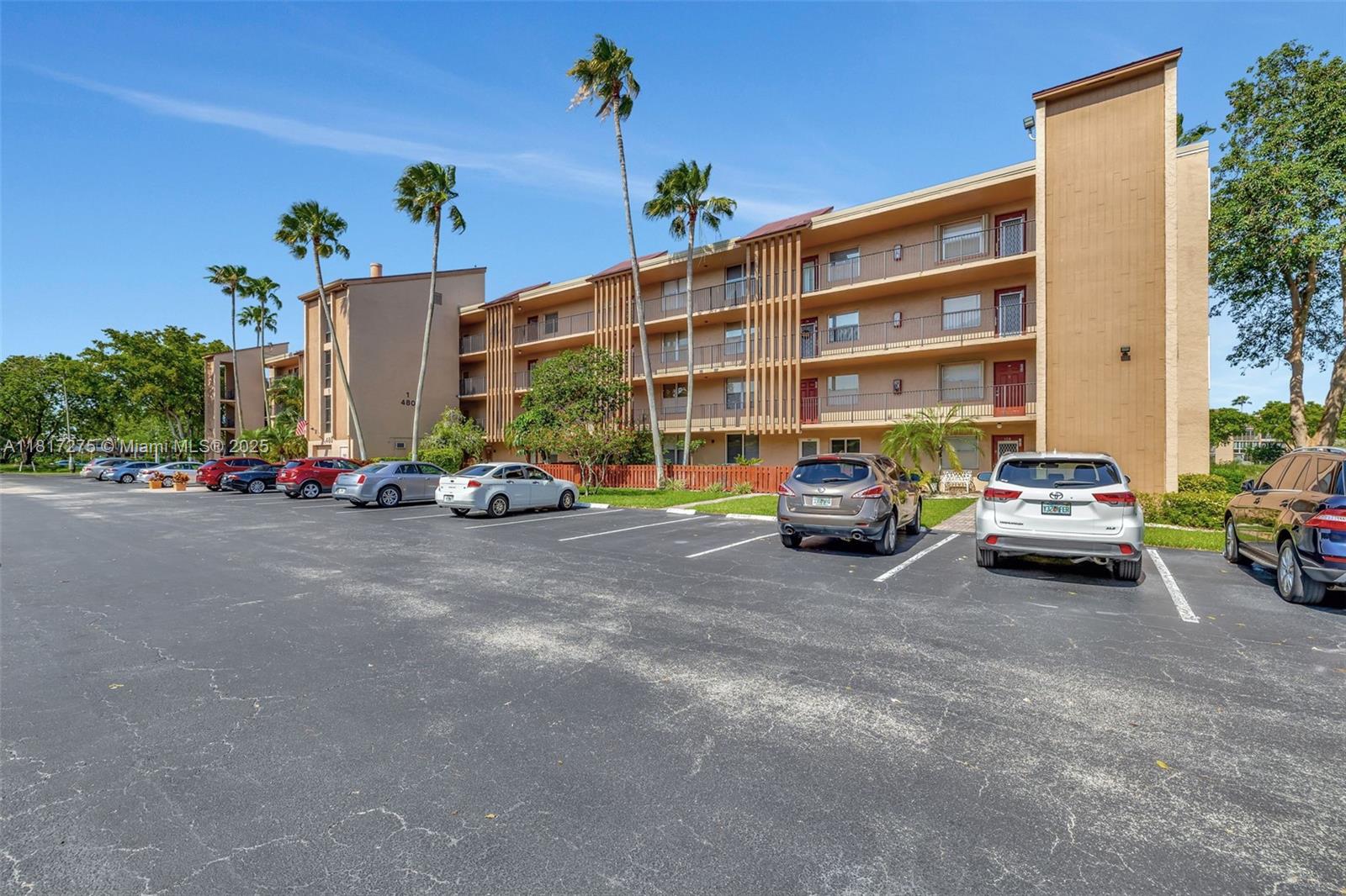 PALM LAKES CONDO - Residential