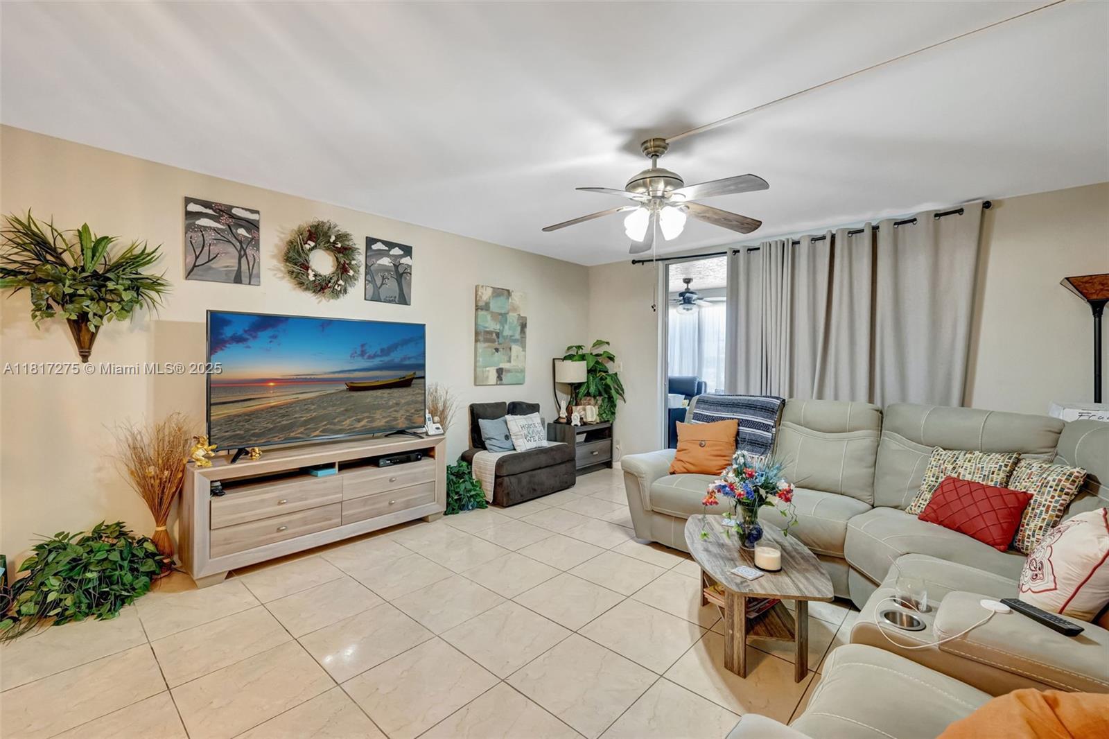 PALM LAKES CONDO - Residential