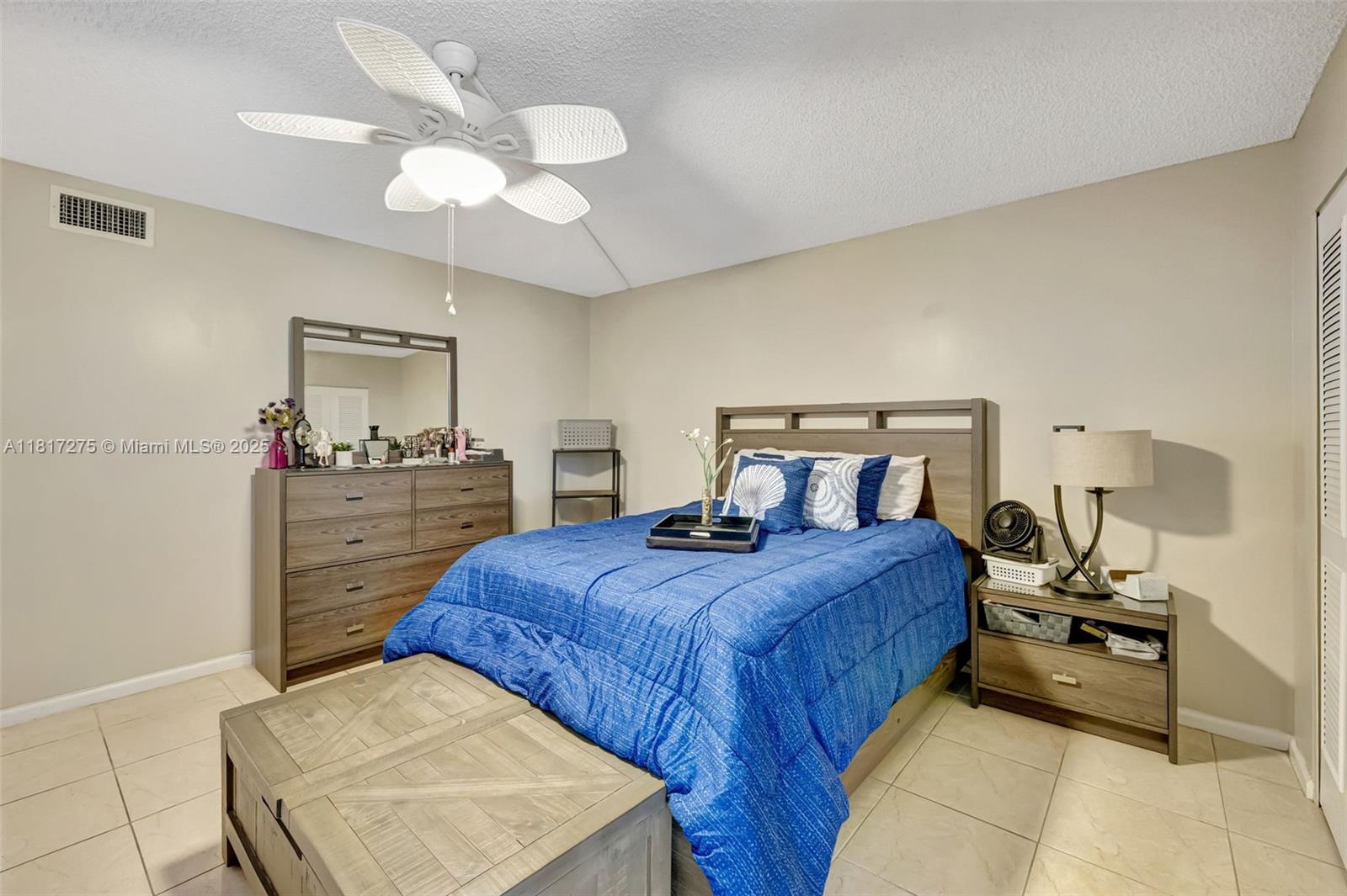 PALM LAKES CONDO - Residential