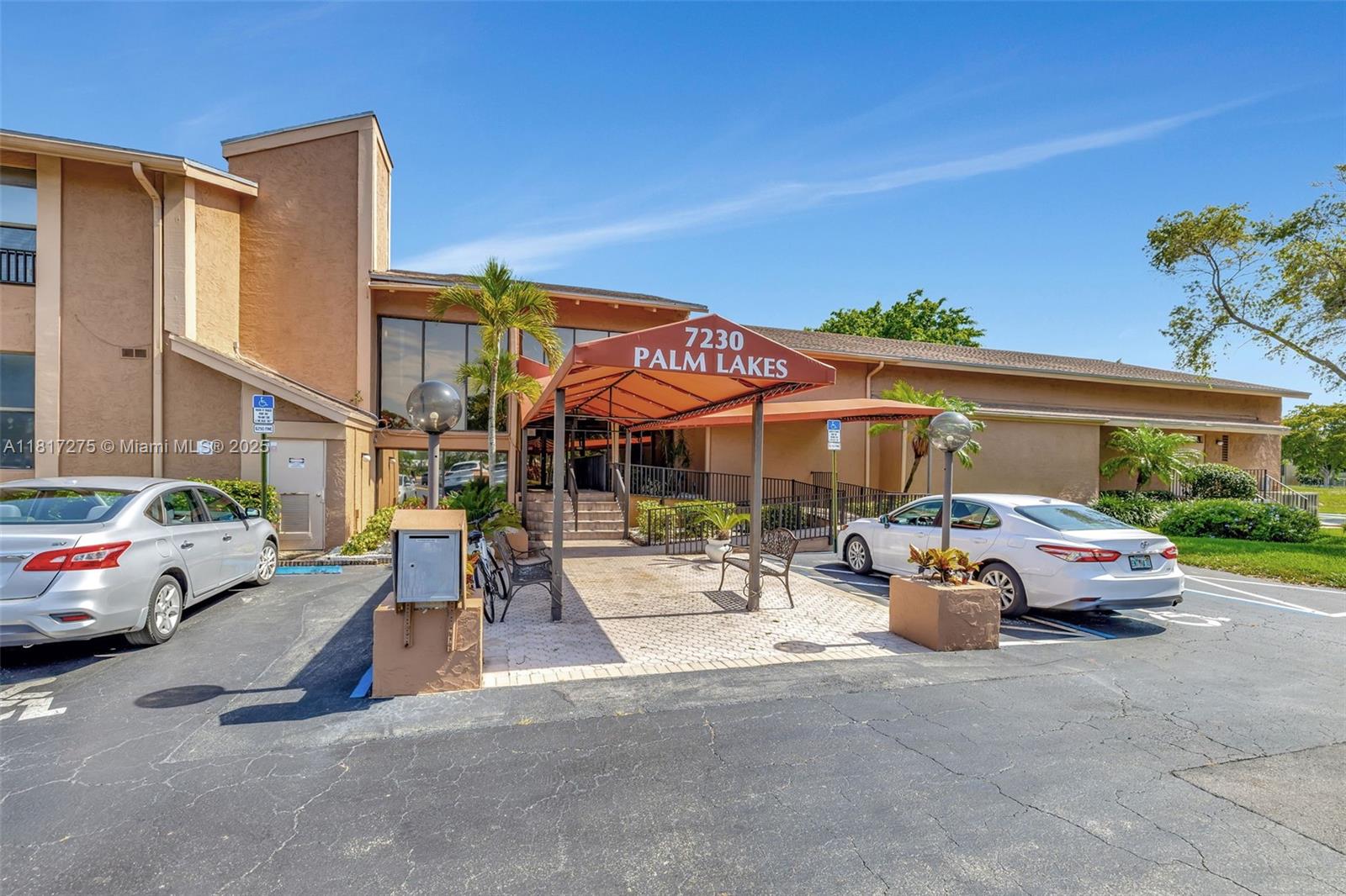 PALM LAKES CONDO - Residential