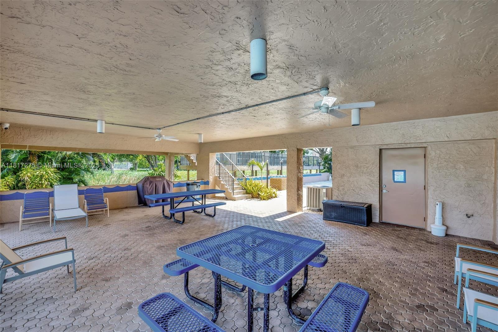 PALM LAKES CONDO - Residential