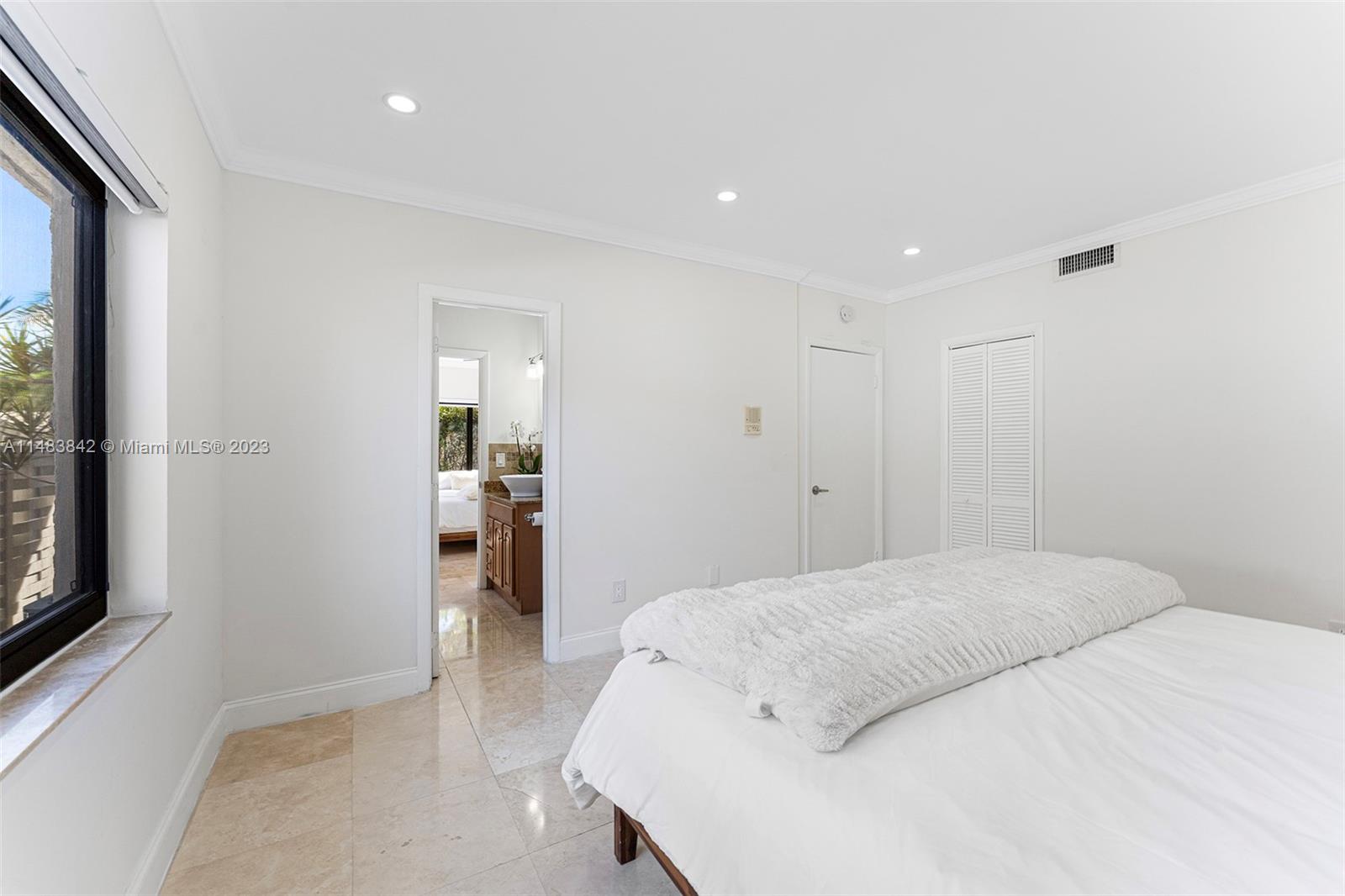 BAY CREST SEC 3 - Residential