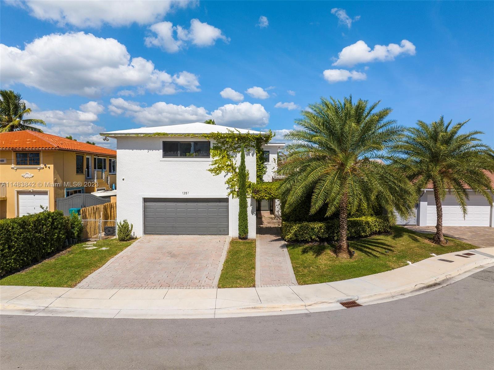 BAY CREST SEC 3 - Residential