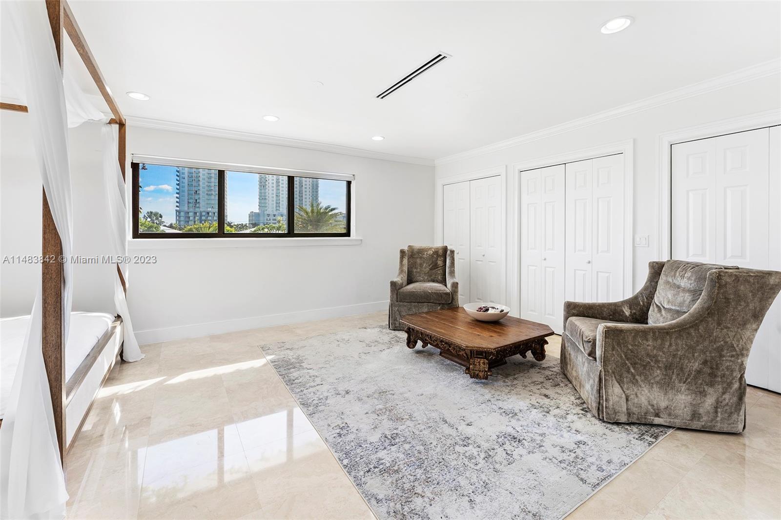 BAY CREST SEC 3 - Residential