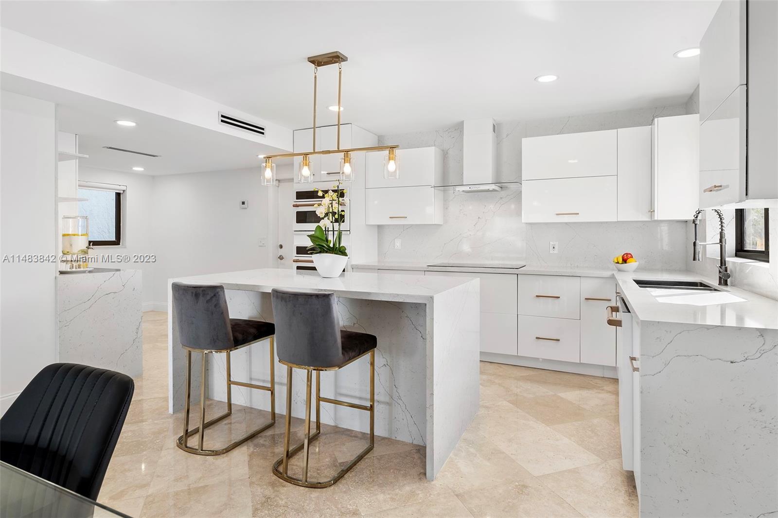 BAY CREST SEC 3 - Residential