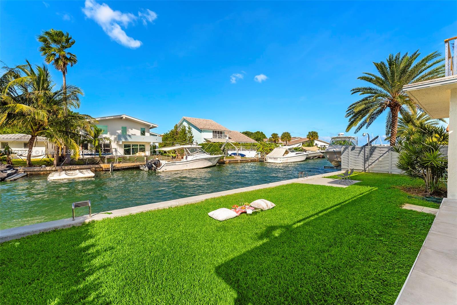 BAY CREST SEC 3 - Residential