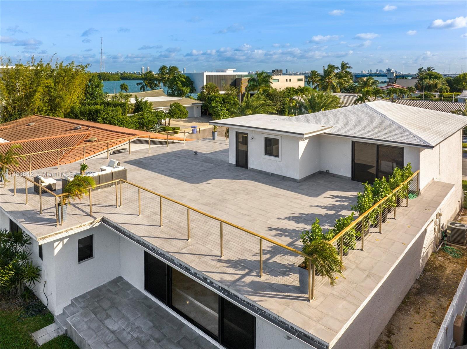 BAY CREST SEC 3 - Residential