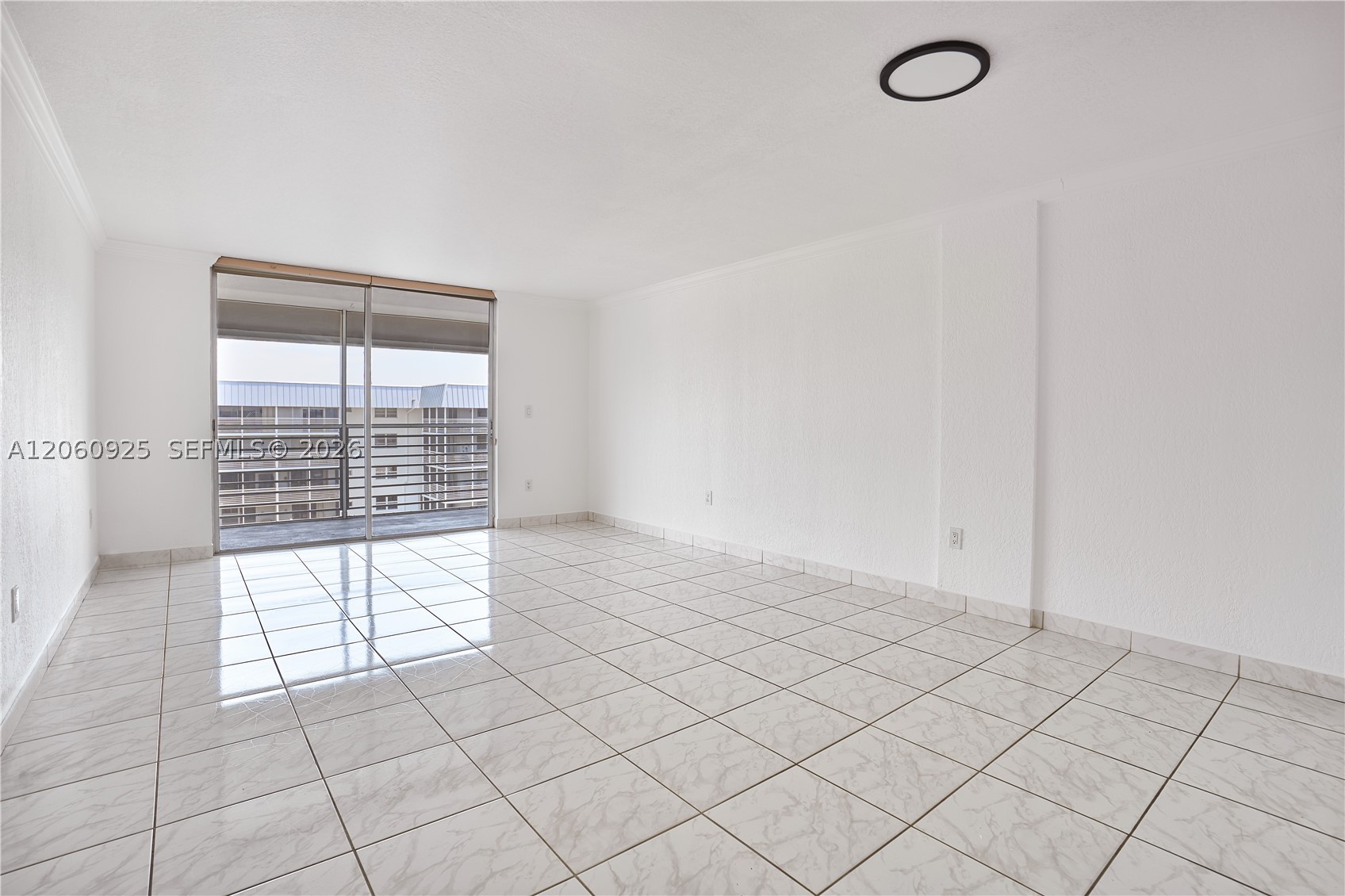 3600 NE 170th St 401