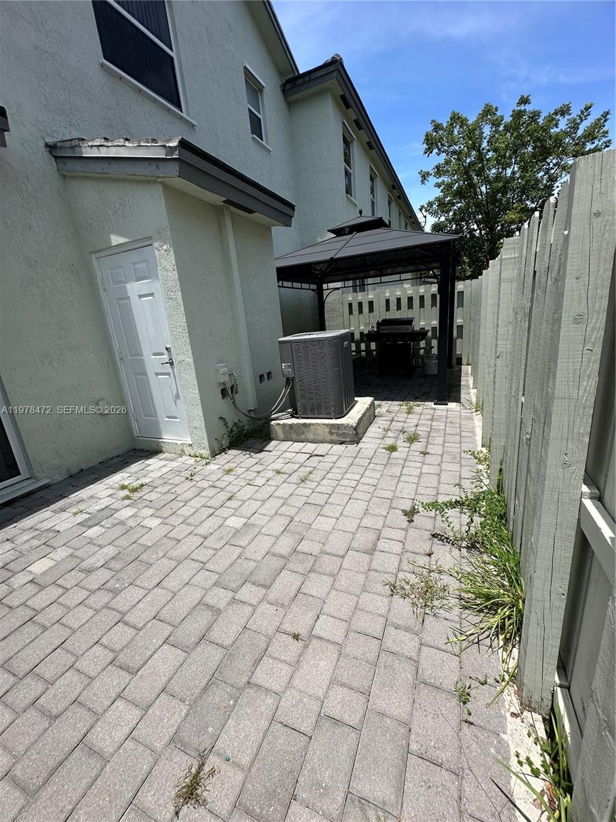 FIJI CONDO NO 1 - Residential Lease