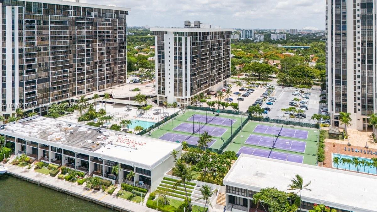 BRICKELL PLACE PHASE II C - Residential
