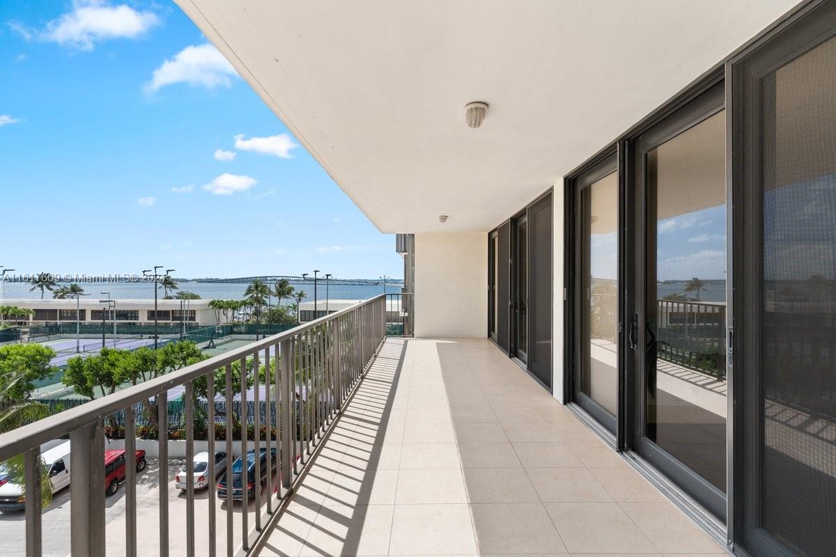 1915 Brickell Ave C506